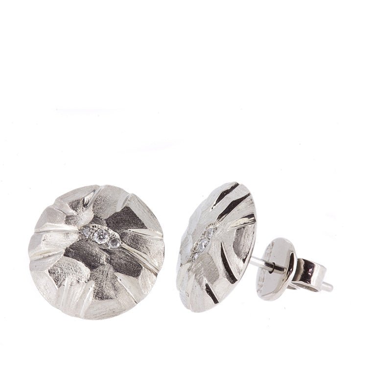 THINGVELLIR - Sculptured Titanium - Earrings w/diamonds - Inspired by Iceland - Þingvellir - Zeezen.is